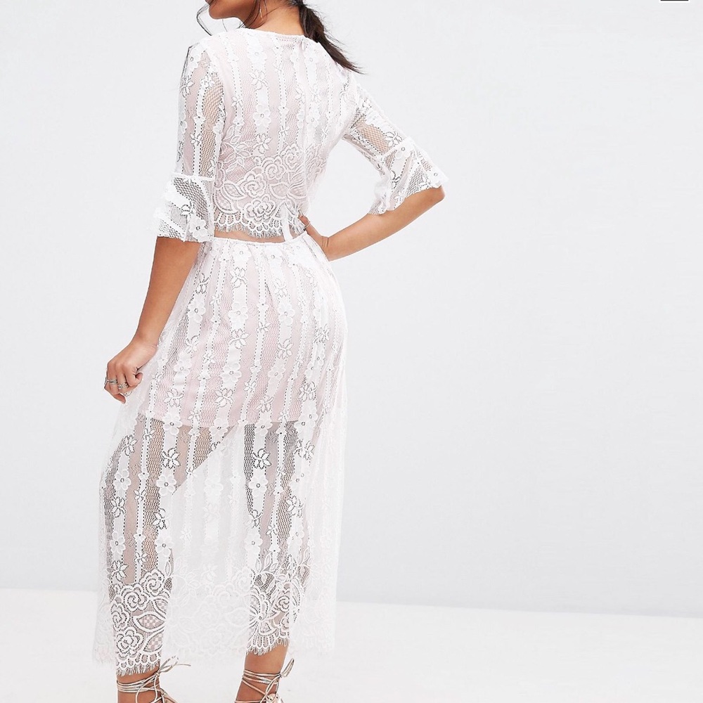 Boohoo Cut Out Waist Lace Maxi Dress - Picture 2 of 8